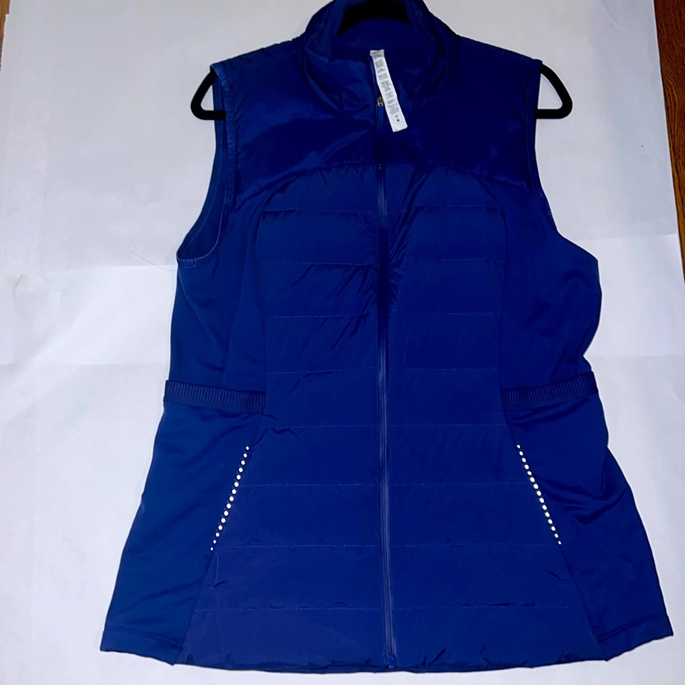 Lululemon Women Blue Down for It All Vest. Size 14